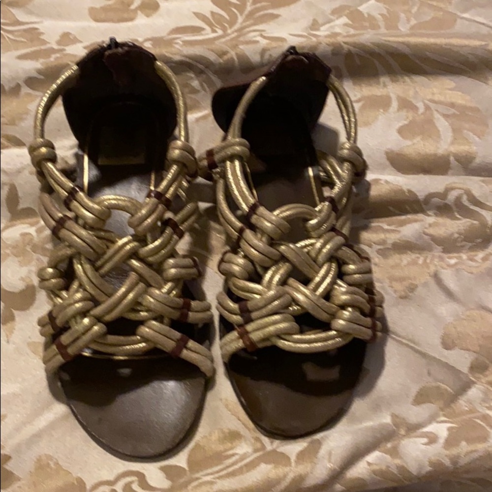 Dolce Vita beautiful brown and gold sandals